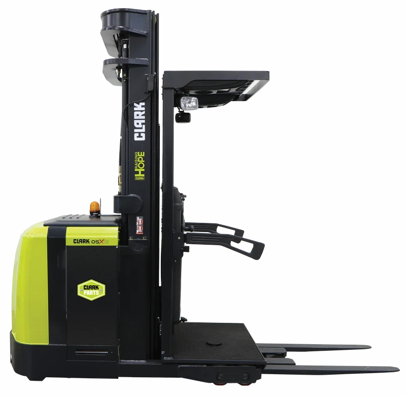 Clark OSX15 forklift