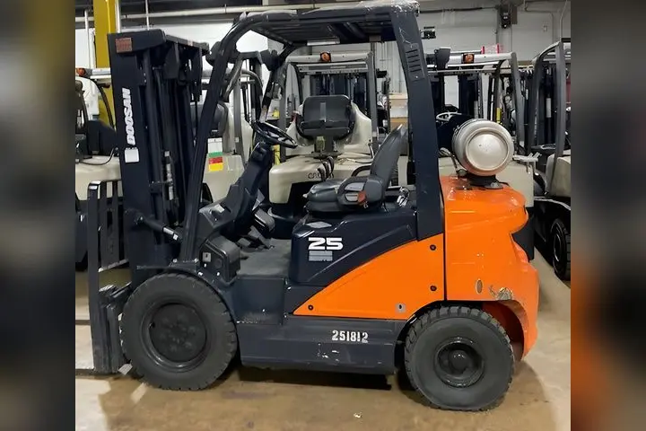 Used Doosan forklift
