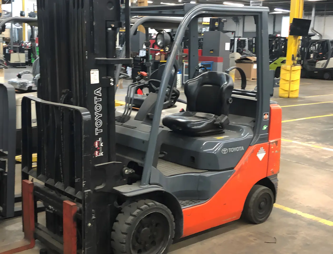 Used Toyota 8FGCU25 LP forklift